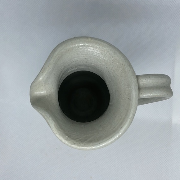 Vintage handthrown salt-glazed cream jug or syrup pitcher. - Picture 4 of 4